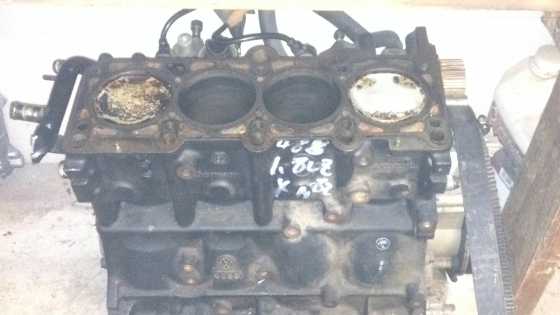 Audi agu ,20v turbo motor, 5speed gearbox