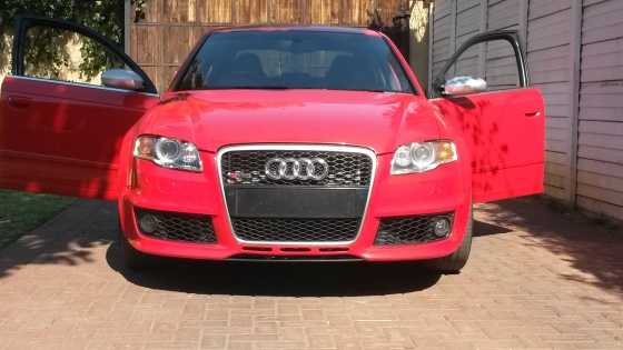 AUDI RS4