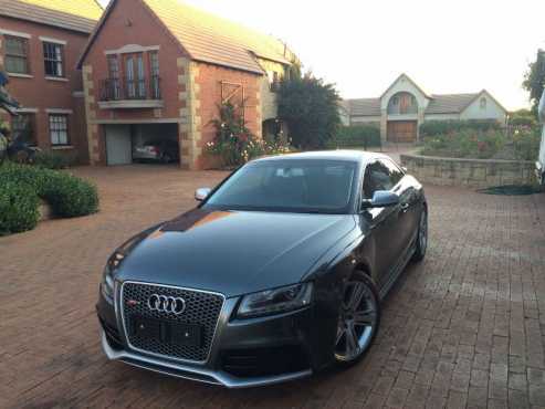 Audi RS5 Coupe Quattro S-Tronic 4.2L V8