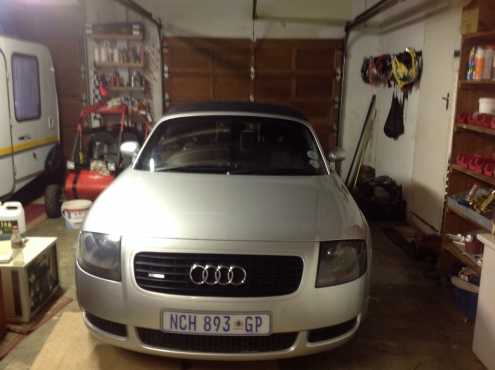 Audi TT 1.8 Turbo   Roadster. Soft top R75000