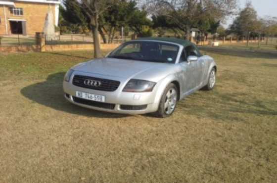 Audi TT.  2001.