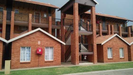 Bachelo flat to rent inPretoria North closer to Akasia