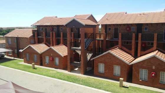 Bachelor apartment to let in PTA North