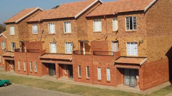 Bachelor apartment to let in PTA North, close to Rosslyn.