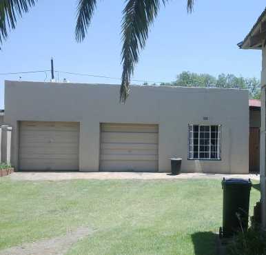 Bachelor flat Boksburg North