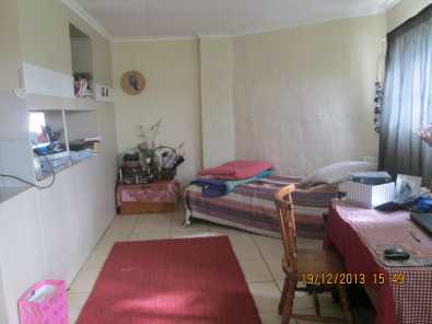 Bachelor flat to rent, 4km from China mall Zambezi