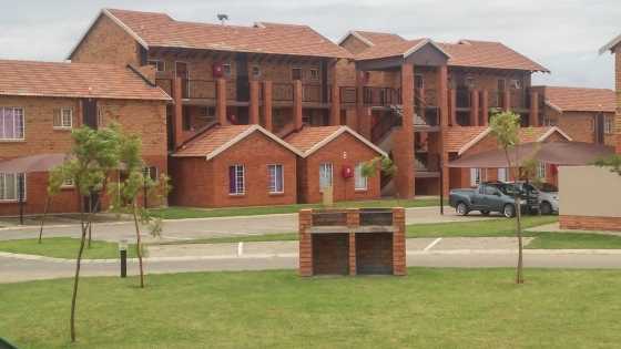 Bachelor Flat to Rent in Beautiful secure Estate in Pretoria North