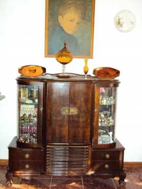 Ball and Claw (Antique) Radiogram Cabinet