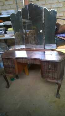 Ball and claw emboya dressing table