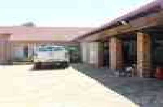 BAPSFONTEIN- LOOK 2 Ha-EXCELLENT HOUSE amp FLAT-VERY SECURE-R1.9 Mil