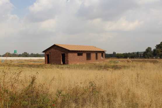 BAPSFONTEIN(NEST PARK) HALD BUILT HOUSE-ONLY R580,000