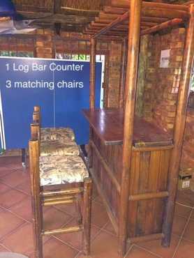 Bar counter met 3 bypassende stoele