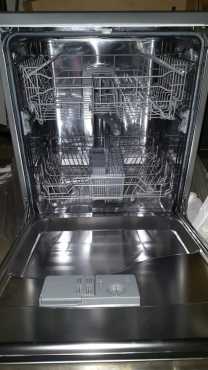 Barely Used Kelvinator Dishwasher For Sale