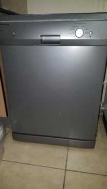 Barely used KELVINATOR DISHWASHER For Sale