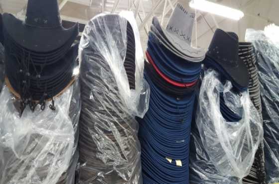 BARGAIN 100 cowboy hats for R2800