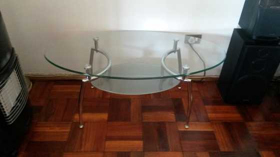 BARGAIN GORGEOUS GLASS COFFEE TABLE