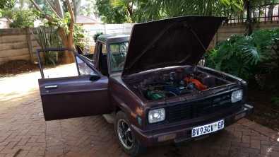 Bargain nissan 1400 bakkie fiberglass