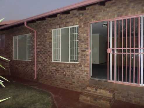 Bargain - R700 000 - Townhouse