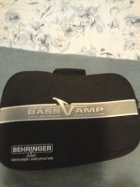 Bass v amp Behringer instrument amplification