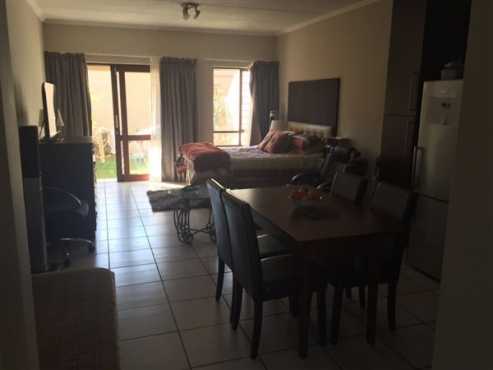 batchelor apartment available at lonehill(Sunset boulevard)