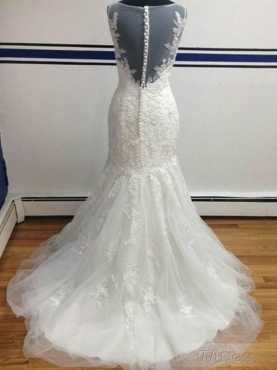 Bateau Neck TrumpetMermaid Sheer Back Lace Wedding Dress