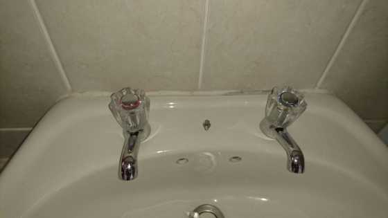 Bathroom Basin with taps