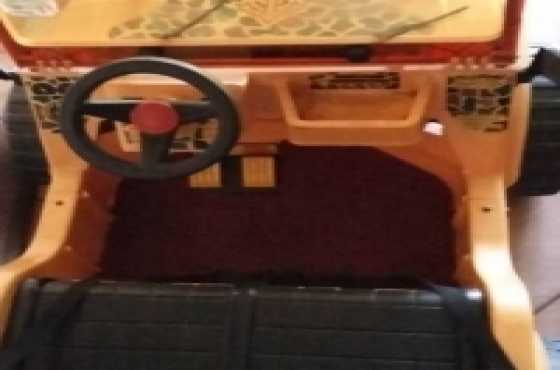 Battery operated Jeep for kids - excellent condition