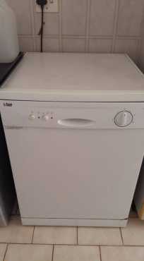 Bauer Dish washer