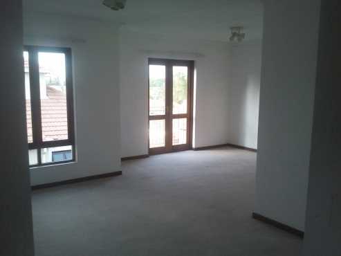 Beautiful 1 bed apartment in secure upmarket estate