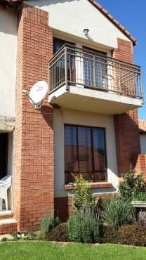 Beautiful 3 bedroom double storey townhouse for sale Pebble Creek, Rietvlei Heights Country Estate