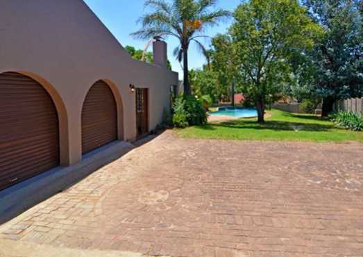 Beautiful 4 Bedroom Home in Prestigious Area in Randburg