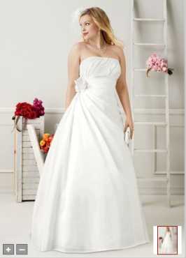 Beautiful a-line wedding dress for sale