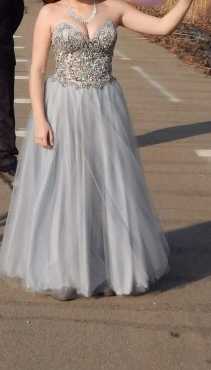 Beautiful dress for sale