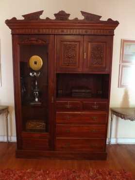 Beautiful early 1900s Walnut Linen Cupboard