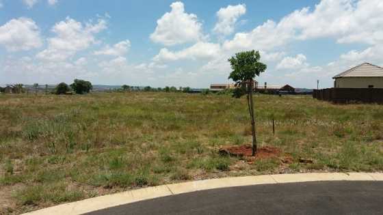 Beautiful Huge Stand in The Hills Eco Estate