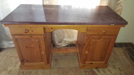 Beautiful Marble Top Dressing Table