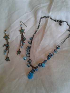 Beautiful necklace and earrings set from Belgium