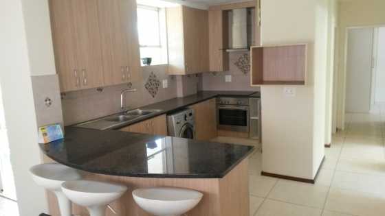 Beautiful Semi-Furnished 3 Bedroom 2 Bathroom Apartment, Queenswood