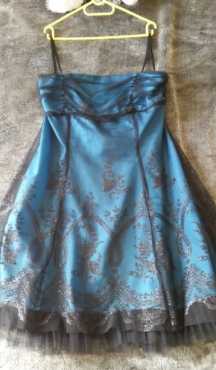 Beautiful Truworths Dress Size 42.