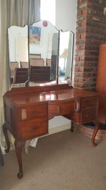 Beautiful Walnut Antique Dressing Table