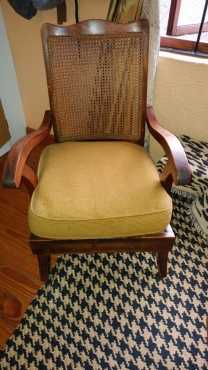 Beautifully vintage occasional chair