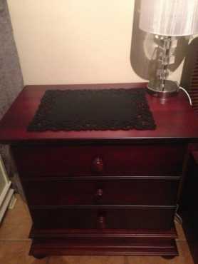 BEDROOM SUITE. HEADBOARD (SINGLE) WITH 1 X MATCHING PEDESTAL (AS NEW)