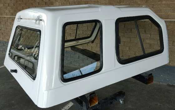 BEEKMAN NISSAN 1400 HI-LINER WHITE CANOPY FOR SALE