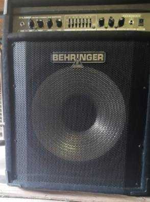 Behringer 300W Bass amp