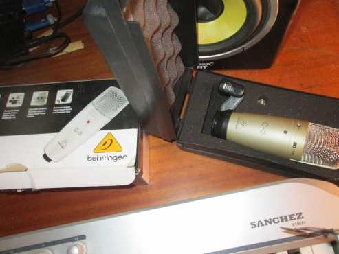 Behringer Studio Condenser Microphone C-3