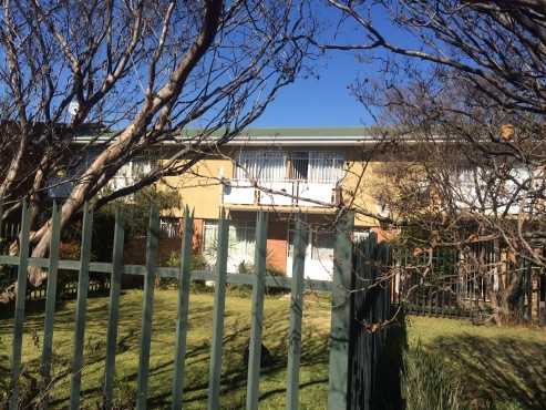 Benoni Farramere  Spacious first floor flat