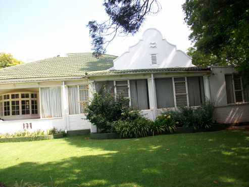 BENONI-MARISTER-SPLENDID ESTATE-2 Ha- OF AN AGE GONE BY BUT BEAUTIFUL...SEE