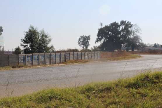 BENONI-PETIT-LIGHT IND.-PRIME VACANT CORNER SITE-1.2 Ha - ON THREE INTERSECTIONS