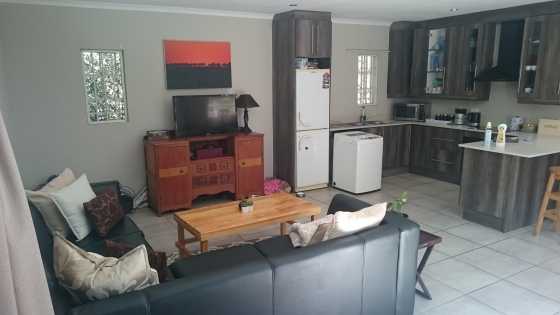 Big Bryanston apartmentcottage, 3 bed 2 bath