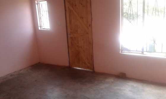 Big  Outside Room To Rent in Swaneville Outside Kagiso, Krugersdorp